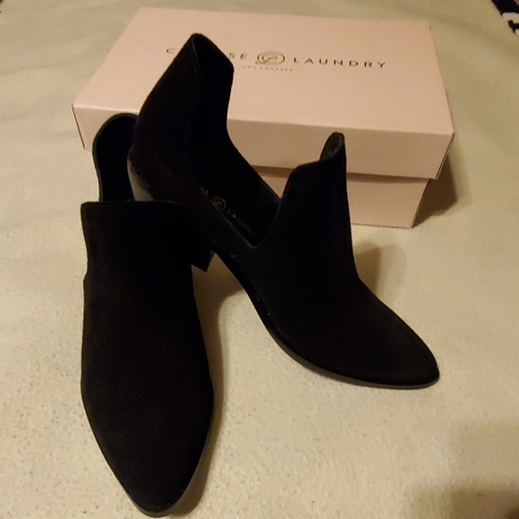 Chinese Laundry Shoes - Suede Booties
